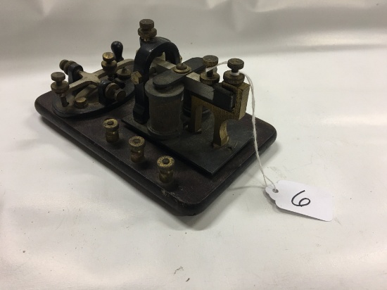 Electric Manufacturing Company Telegraph Key