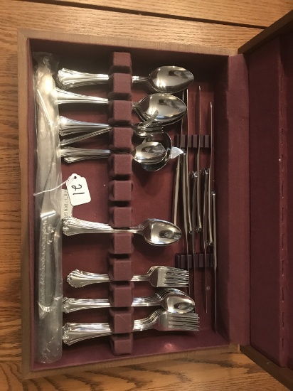 68 Pc. Reed & Barton "Rebacraft" Flatware In Wooden Case