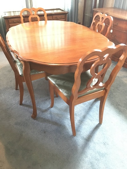 Dining Room Table and Chairs with Upholstered Seats