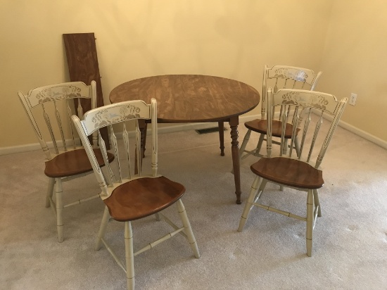 Ethan Allen Dinette Set W/Table & (4) Stenciled Thumb-Back Chairs