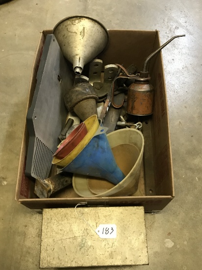 Lot of Funnels Oiler Misc