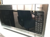 Panasonic 1250 Watt Microwave