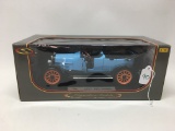 Signature Models REO Touring 1917 1/18 scale