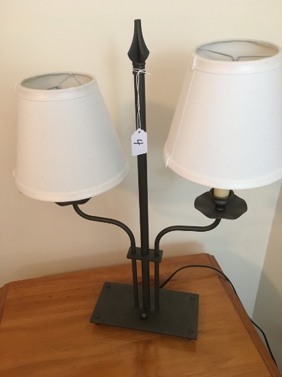 Contemporary Iron Decorator Lamp W/2 Shades Is 24" Tall