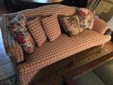 Key City Couch W/Pillows