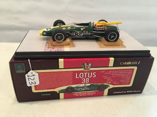 Team Lotus 1:18 Scale "Lotus 38" 1965 Indy Winner Diecast Race Car W/Box
