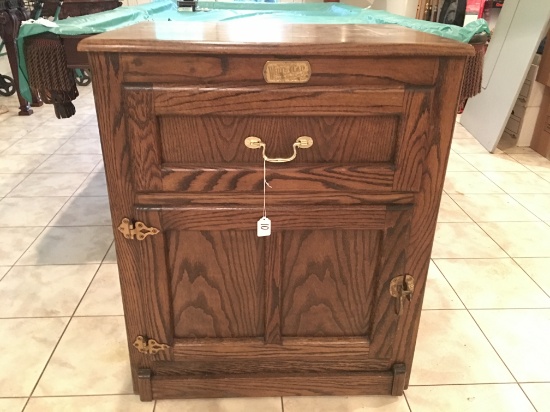 Contemporary Oak 1-Door/1/Drawer Cabinet