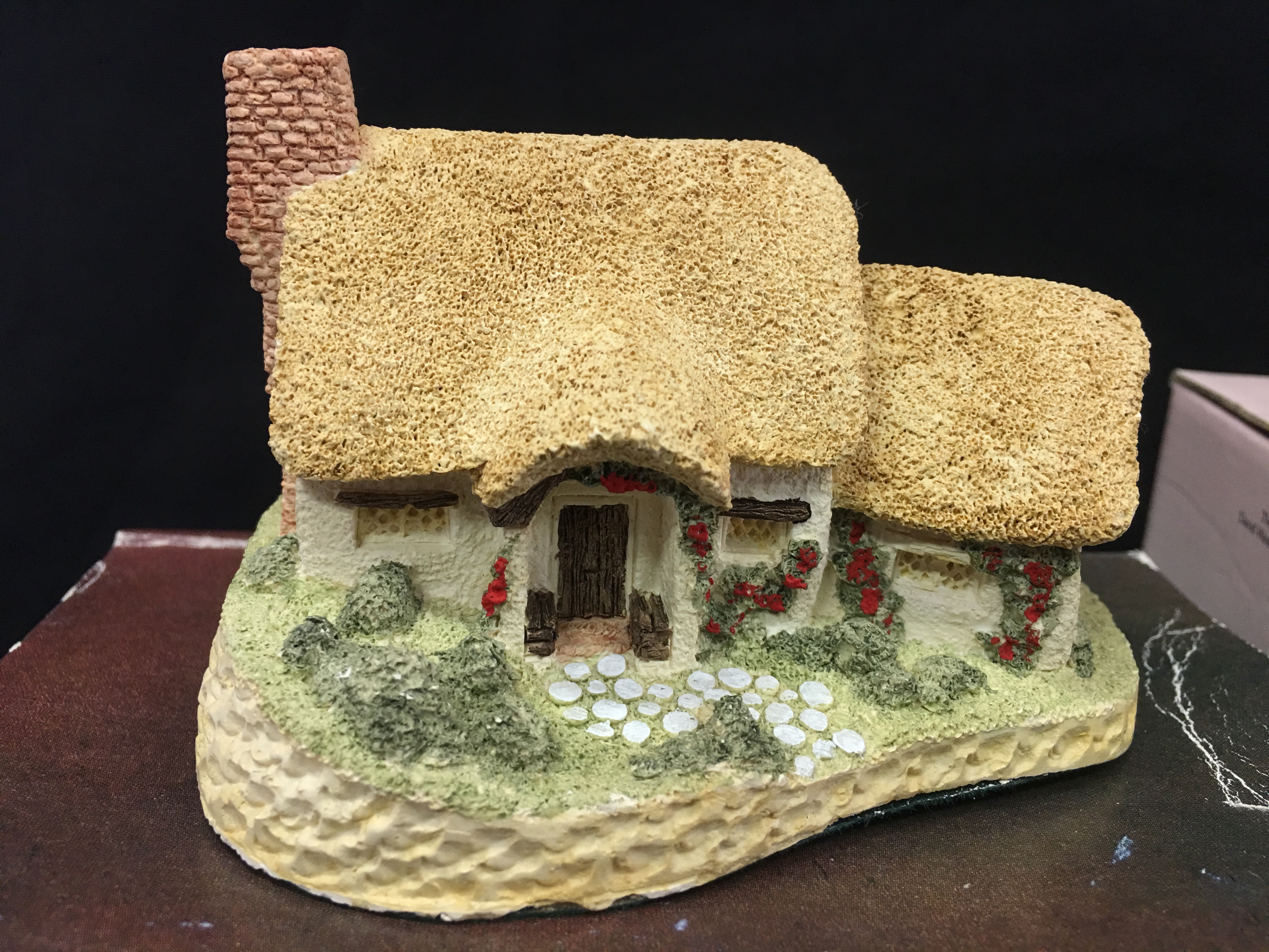 2 David Winters Cottages W Boxes Art Antiques Collectibles