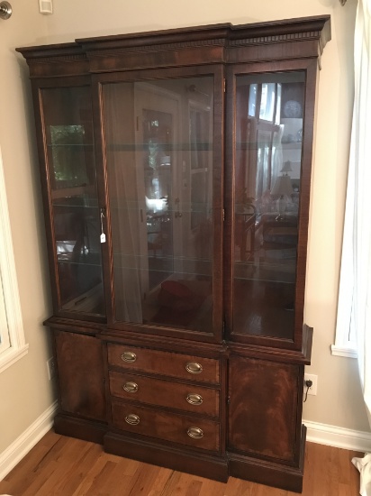 Beautiful Vintage Mahogany Breakfront China Cabinet