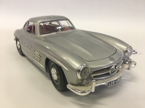 Burago Mercedes 300 SL 1954-No Box