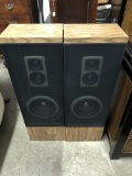 Soundesign 2-Way Speakers Model #S88SJ