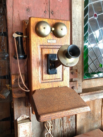 Western electric Company vintage wall mounted phone