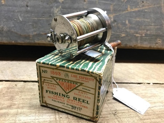 Pflueger Akron Fishing Reel W/Original Box & Paperwork