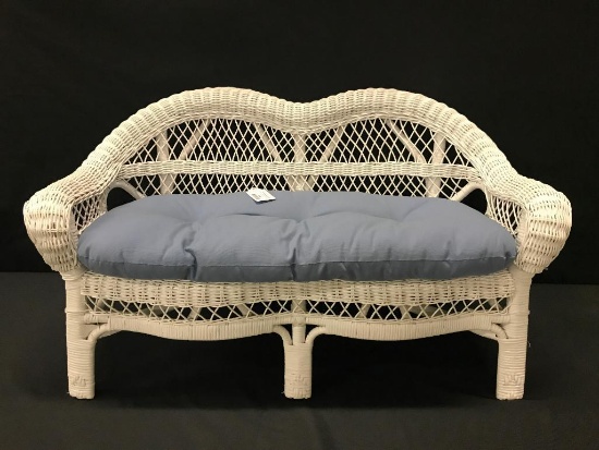 Childs White Wicker Settee W/Rolled Arms & Back