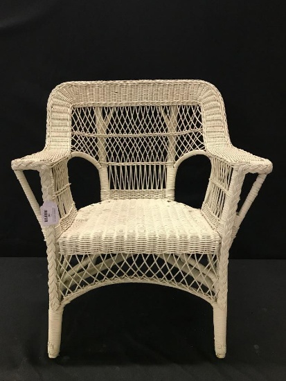 White Wicker Arm Chair
