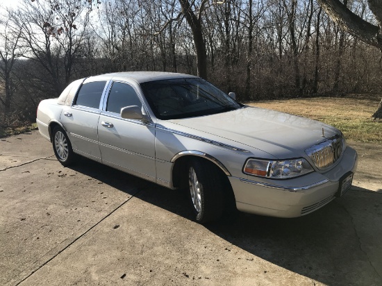 Online Only Suburban, Town Car and Malubu Auction!