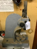 Believe to be 1 Ton Arbor Press from Harbor Freight, You be the judge! Appears to be in good shape.