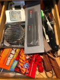 Contents Of Kitchen Drawer