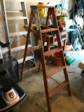 Wooden 5' Folding Ladder