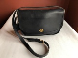 Coach Medium Handbag, Black, No BON-9790