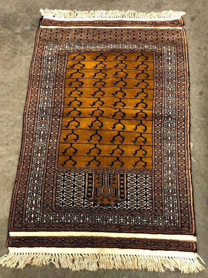Handmade Pakistan Prayer Rug