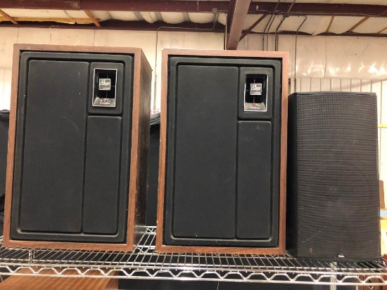 Two Zenith Allegro 3000 Speakers and Boston CR9 Speaker