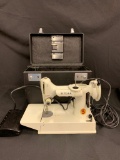 Vintage Singer Featherweight 221K Sewing Machine In Carrying Case