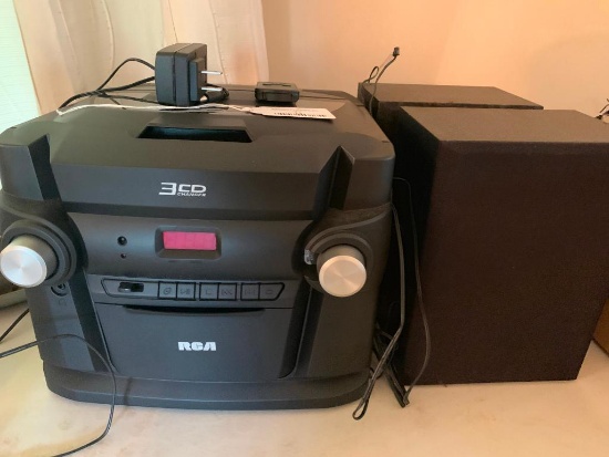 RCA 3-Disc CD Player W/Speakers & Remote