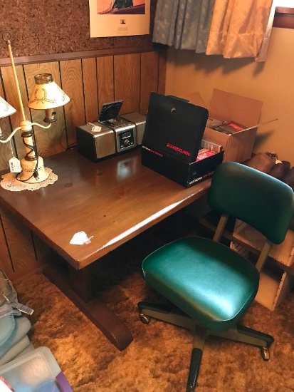 Pine Trestle Desk & Office Chair