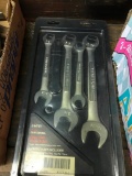 Four New Craftsman Wrenches in a Pack, It is supposed to be 5, One is missing