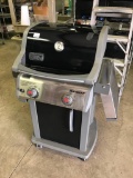 Weber Gas Grill, Very Nice Condition, Comes with Cover