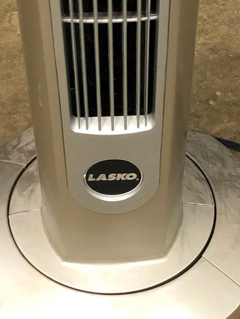 Lasko Fan, Model E20739, Plugged in and working! | Proxibid