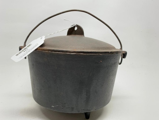 Antique Cast iron Footed Bean Pot W/Lid & Bail
