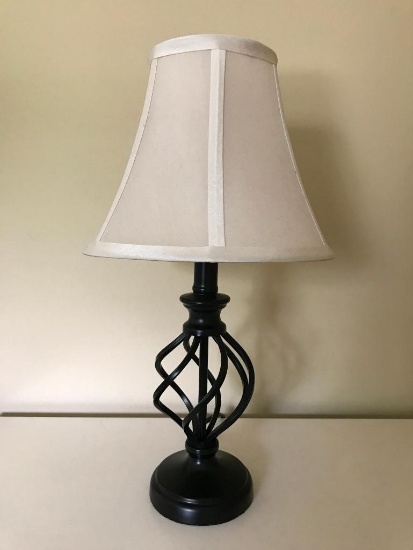Contemporary Iron Table Lamp W/Design