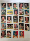 (24) 1961 Topps Baseball Cards