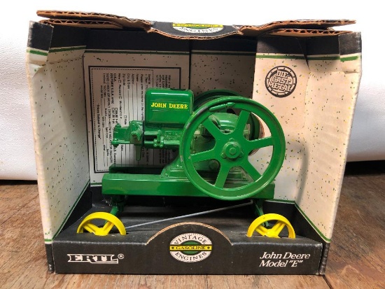 Ertl John Deere Model "E" Vintage Gasoline Engines Series