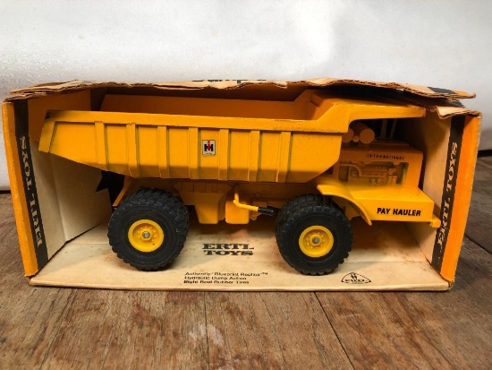 Ertl International Pay Hauler Dump Truck