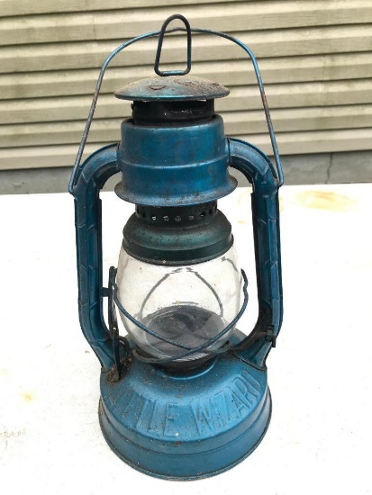 Vintage "Dietz Little Wizard" Barn Lantern