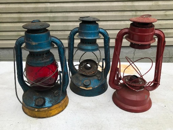 Vintage "Dietz Little Wizard" Lantern W/Red Shade + 2 Other Lantern Frames