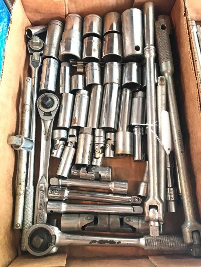 Great Group Of 1/2" Drive Sockets, Ratchets, Swivels, & Extensions