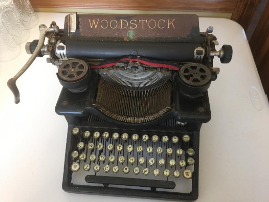 Vintage "Woodstock" Typewriter
