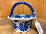 Porcelain Basket W/Blue Transfer Dessign