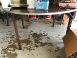 Round Fold-Up Table