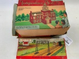 (2) Vintage Train Accessories In Boxes: Independence Hall & Signal Bridge