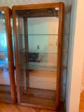 Beautiful Oak Lighted Curio Cabinet W/(4) Glass Shelves