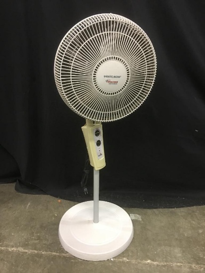 Black N Decker Silent Force Floor Fan