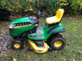 John Deere D140 Riding Lawn Mower