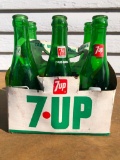 Vintage 7-Up Paper Carton W/(6) Bottles