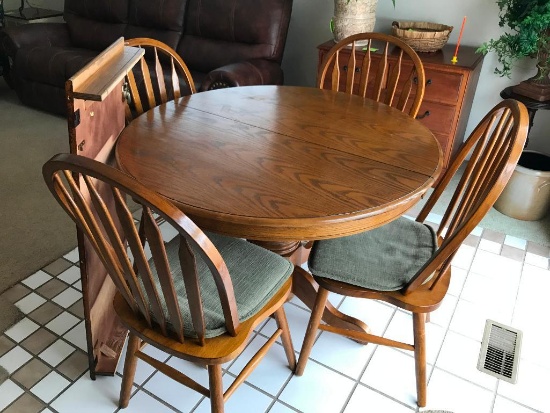 Oak Table W/(4) Chairs & 18" Leaf