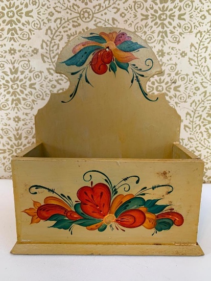 Tole Painted Hanging Box